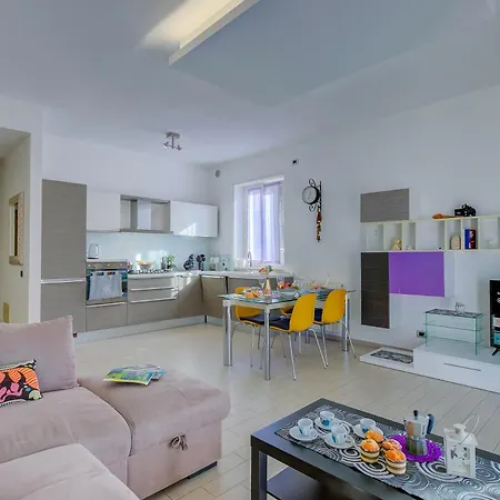 Apartment Center - Happy