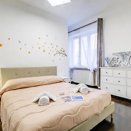 Apartment: 2br In Center - Happy