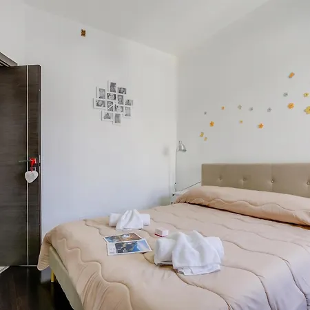 Apartment: 2br In Center - Happy Appartement *