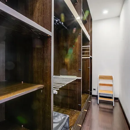 Apartment: 2br In Center - Happy Appartement