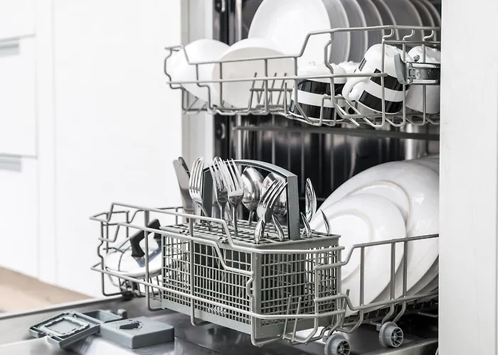 Center - Happy 拉韦诺-蒙贝洛